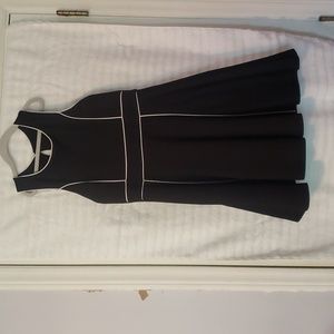 Bonnie Jean Girls Black and White formal dress size 12